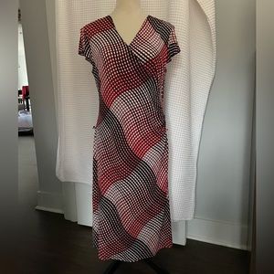 GERI C (NY) Red, white and black faux wrap dress size L.